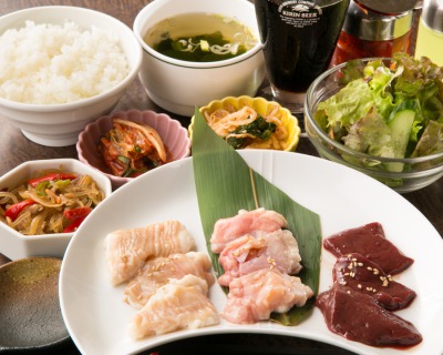 ホルモンMIXランチ